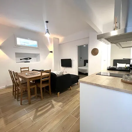 B Home Living - Comfort Like Home 2Bd & Terrace Lägenhet *