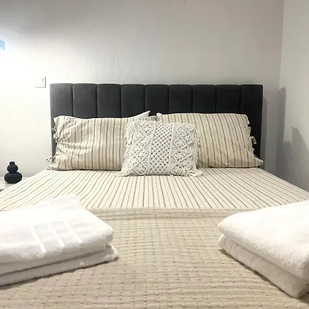 B Home Living - Comfort Like Home 2Bd & Terrace Thessaloníki