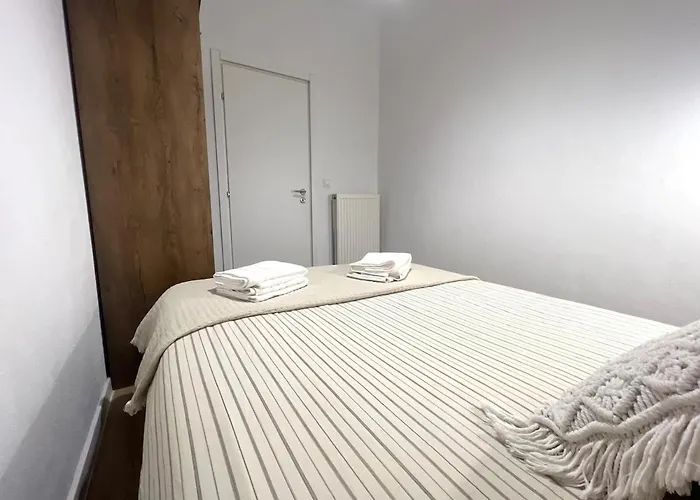 B Living - Comfort Like 2bd & Terrace *